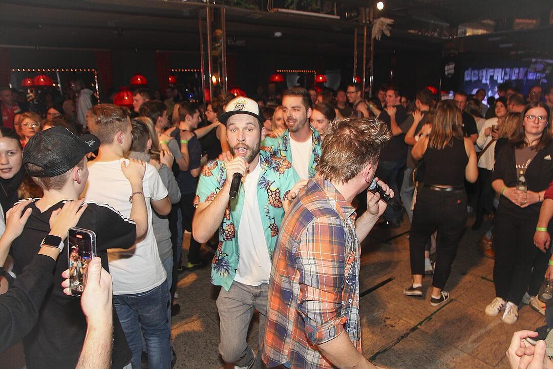 Partystimmung mit den Dorfrockern