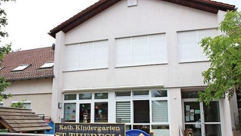 Das 1966 erbaute Schulhaus dient seit 1984 als Kindergarten.
