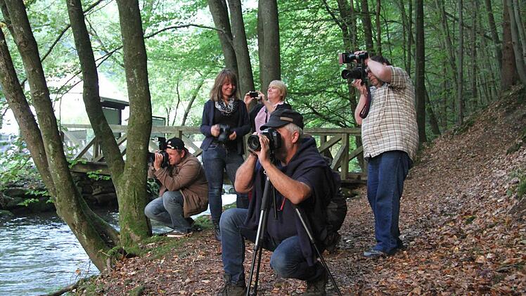 Die Fotogruppe in Aktion. Foto: Sonja Adam