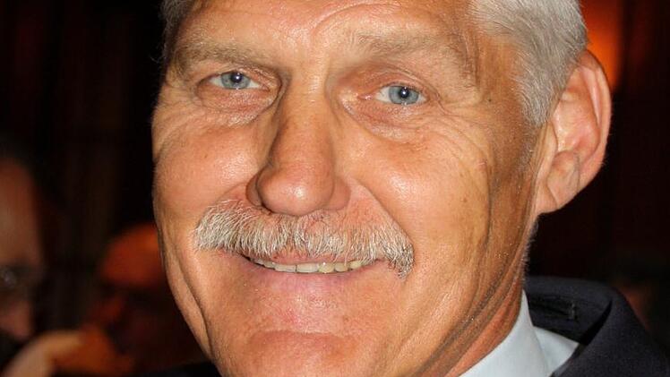 Bereits seit 14 Jahren nimmt Martin Lambl aus dem Landkreis Bad Tölz-Wolfratshausen an einer Landesverbandsversammlung teil. "Man schaut mal über den Tellerrand hinaus und sieht, wie es woanders läuft", nennt er als wichtigsten Punkt des Treffens. Deshalb hat er bereits am Freitag die viereinhalbstündige Anfahrt auf sich genommen und in Bad Kissingen übernachtet, um am Samstagmorgen pünktlich zu sein.