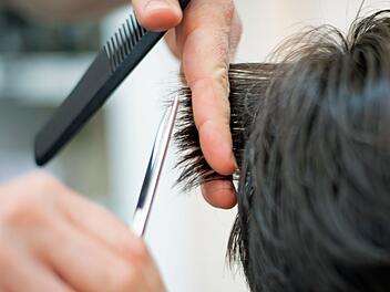 Friseur und Geld