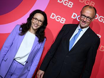Fahimi und Merz beim DGB-Kongress