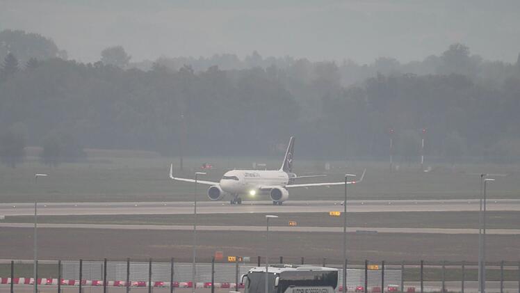 Nach Drohnensichtung am Flughafen München - Flugbetrieb