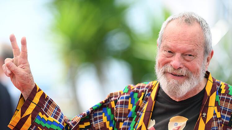 Zuletzt drehte Terry Gilliam die skurrile Komödie "The Man Who Killed Don Quixote" mit Jonathan Pryce und Adam Driver in den Hauptrollen. Der Film feierte 2018 in Cannes Premiere.