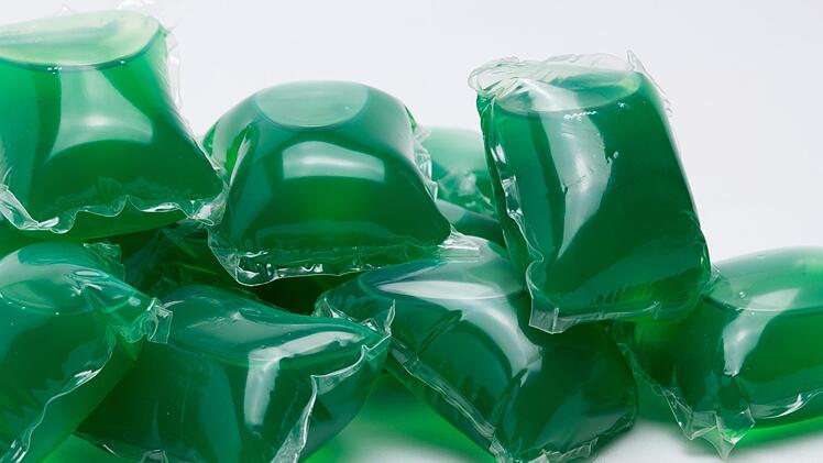 Flüssiges  Waschmittel gegen Wäsche-Pods: Wer wäscht besser? Symbolfoto: Antonio Jose Cespedes/Pixabay