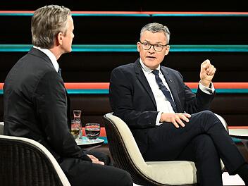 CDU-Politiker Roderich Kiesewetter stritt am Dienstagabend mit Markus Lanz &uuml;ber den Krieg im Nahen Osten.