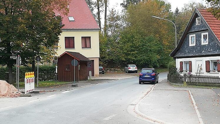 Die Burkersdorfer Ortsdurchfahrt wird komplett erneuert.Veronika Schadeck