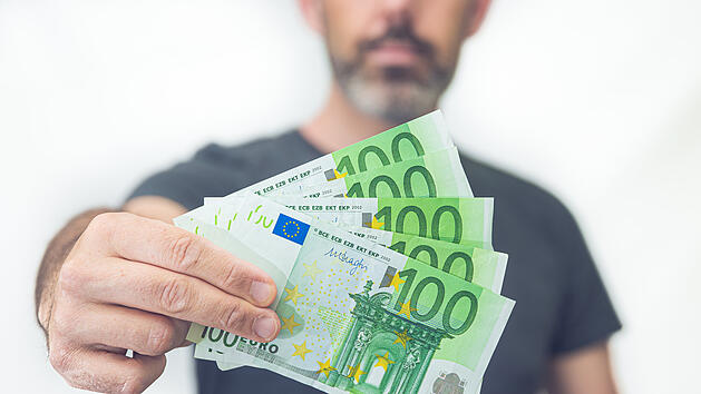 Geld, Euro, Hundert Euro, Geldschein, Schein, Mittelschicht