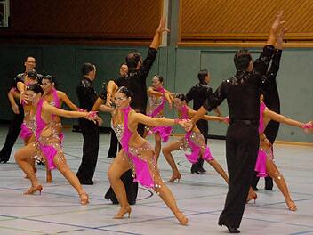 Knappe Kostüme und anmutige Bewegungen dürften bei den Coburger Tänzerinnen und Tänzern auch dieses Mal wieder eine Rolle spielen.