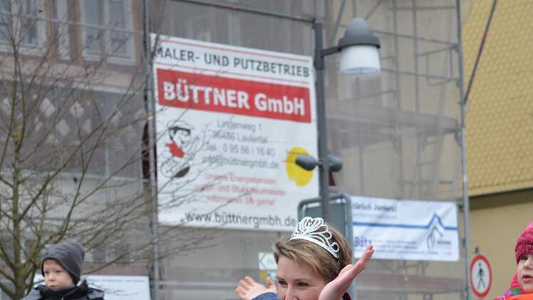 Dritte Bürgermeisterin Nina Klett erfuhr eine besondere Ehrung. Foto: Michaela Brehm