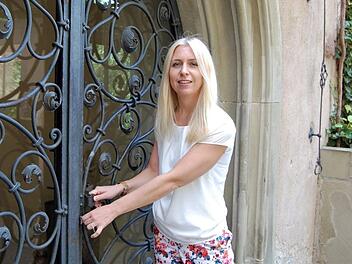 Seit 1. Juni hat Josefine Glöckler als neue Museumsleiterin die Schlüsselgewalt über die Museen Schloss Aschach.  Foto: Sigismund von Dobschütz