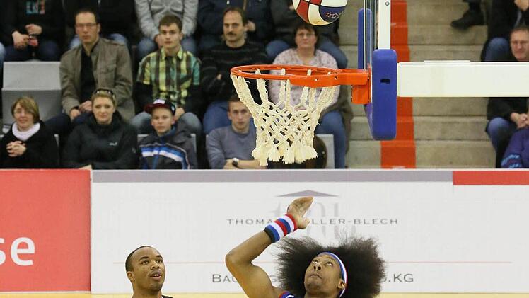 Am Dienstag waren die Harlem Globetrotters zu Gast in Coburg. Foto: Matthias Hoch