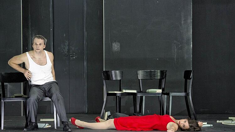 Ryan McKinny als Nathanael und Agneta Eichenholz als Clarissa Foto: Monika Rittershaus