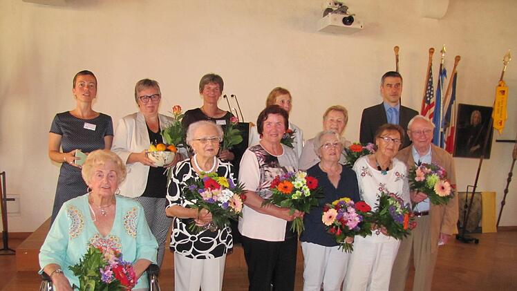 Einige Mitarbeiter wurden für 20 und 25 Jahre Engagement ausgezeichnet. Foto: Martin Koch