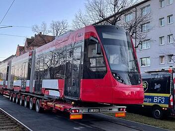 Nürnberg: VAG nimmt neue Straßenbahn in Empfang - “Avenio“ schon bald in Stadt unterwegs