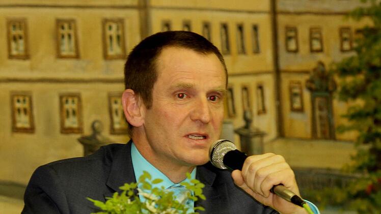 Moderator Martin Sage.