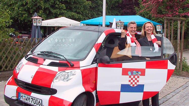 Impressionen vom Empfang der kroatischen Nationalmannschaft am 5. Juni 2006 in Bad Brückenau. Foto: Ralf Ruppert/Archiv Saale-Zeitung