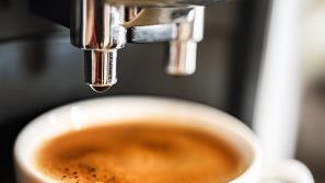 Jacqueline Netzel will ein Café am Radweg eröffnen.adobestock