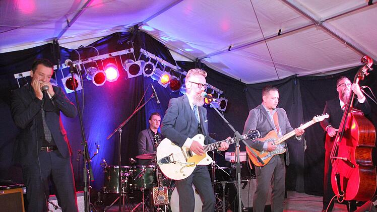 Die "Black Cat Bisquits" mit (von links): Mark Sepanski, Jeffrey Gijbels, Bart Arnauts, Stanley Patty und Patrick IndestegeFriedwald Schedel