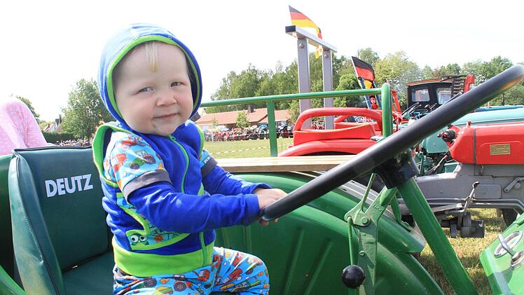 Einmal auf dem Trecker sitzen...
