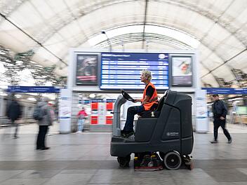 Fr&uuml;hjahrsputz Bahnh&ouml;fe