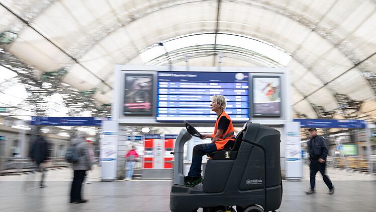 Fr&uuml;hjahrsputz Bahnh&ouml;fe