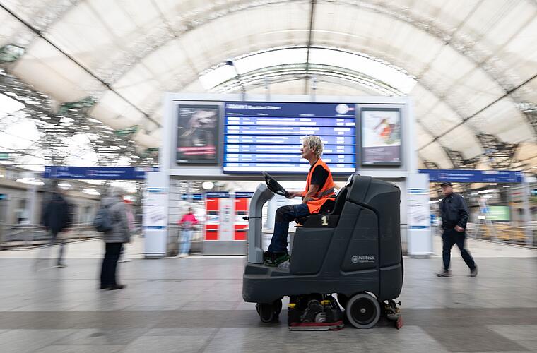 Deutsche Bahn startet Frühjahrsputz an 1.400 Bahnhöfen