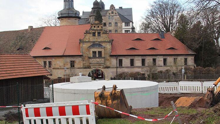 Der umstrittene Löschwasserbehälter im historischen Ortskern von Wernstein ist längst wieder abgebrochen. Was aus den Kosten von 60 00 Euro wird, ist dagegen nach wie vor völlig offen. Foto: Jürgen Gärtner