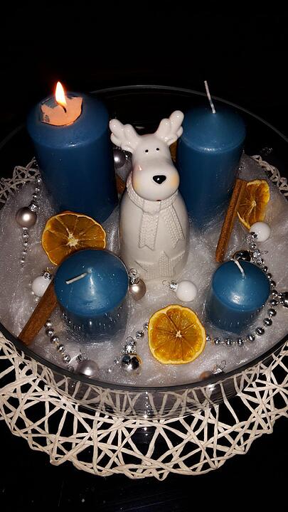 Lesergalerie: Adventskränze