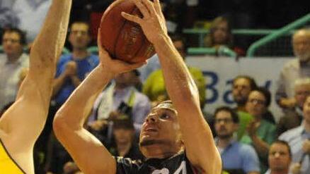 Kyle Weems hätte gestern in Quakenbrück der Held seines Teams werden können: Zweimal vergab er den ersten Bayreuther Auswärtssieg der Saison. Foto: Archiv/Peter Mularzcyk