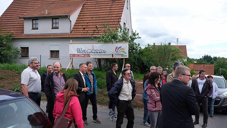 Einen guten Eindruck hatten die Räte von der Gestaltung des Ortsausganges an der KG13.  Foto: Gerd Schaar