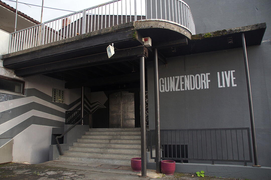Doch noch Hoffnung für Kult-Location? Musikfans organisieren Flashmob vor "Gunzlive"