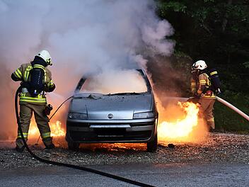 Die Feuerwehr konnte die Flammen schnell löschen.