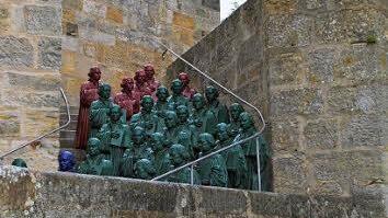 Erst jüngst auf der Veste zu sehen: 30 Luther-Figuren des Künstlers Ottmar Hörl.