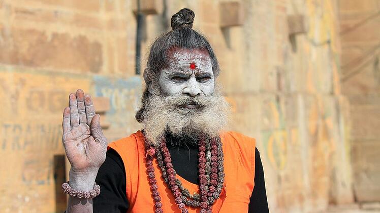 Ein Iindischer Heiliger am Ganges. Foto: Ilse Schwarz