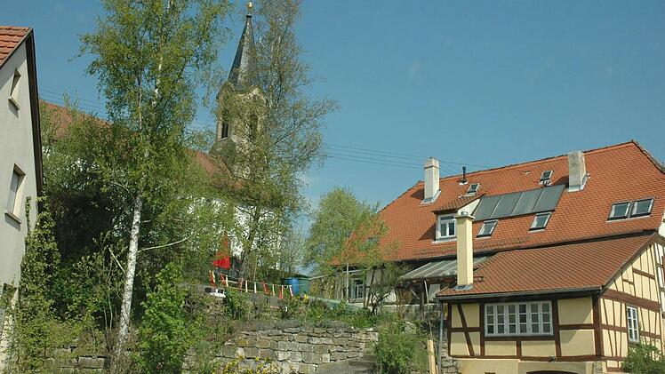Malerische Winkel kennzeichnen das Jubiläumsdorf.