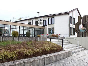 Teurer als gedacht: Die Generalsanierung des Stadtsteinacher Schulgebäudes erfordert große Investitionen. Foto: Dagmar Besand