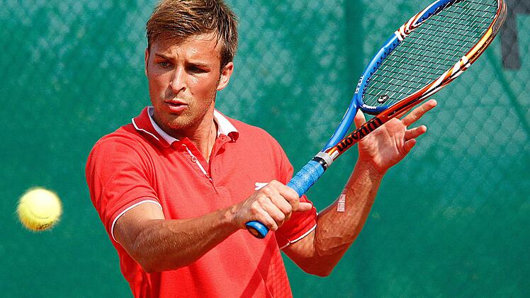 Der an Position 2 gesetzte Stefan Wolff vom TC Knetzgau (Bild) konnte seinen Heimvorteil im Hauptrundenfinale gegen Michael Müller (TC Rot-Weiß Bayreuth) nicht nutzen und verlor mit 0:6, 2:6.
