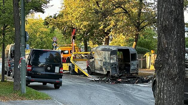 Brand in München - Großeinsatz von Polizei und Feuerwehr