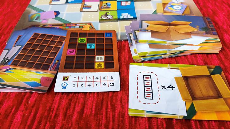 Total Regal - die Familienspiel-Neuheit für Deko-Sortierer im Test