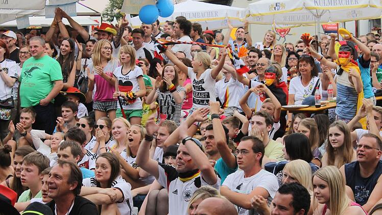 Kulmbach feiert Einzug ins WM-Halbfinale Foto: Markus Roider