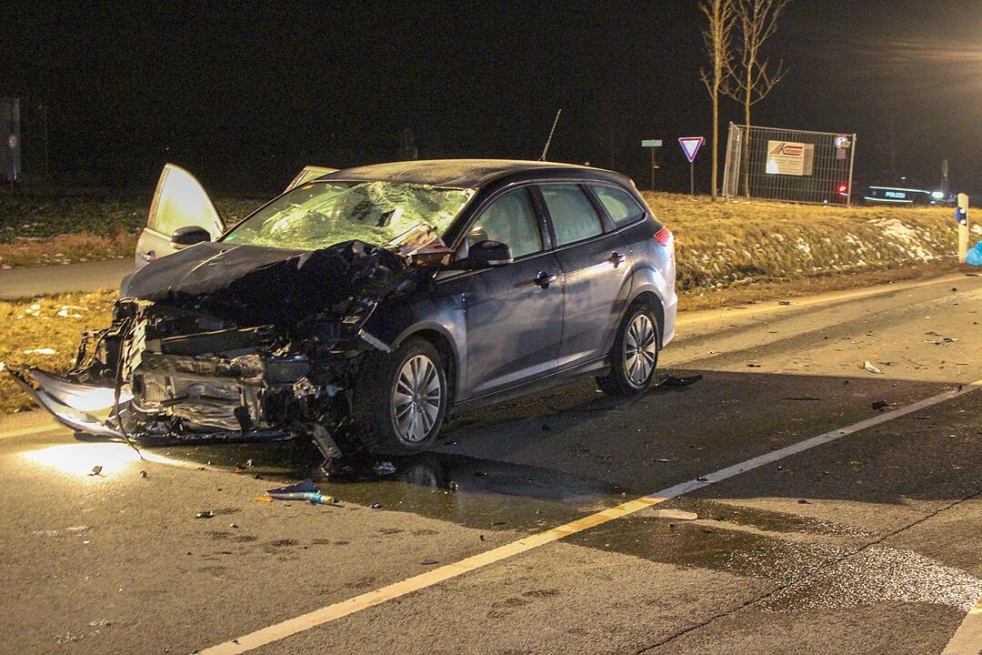Quadfahrer und Sozia bei Frontalcrash getötet