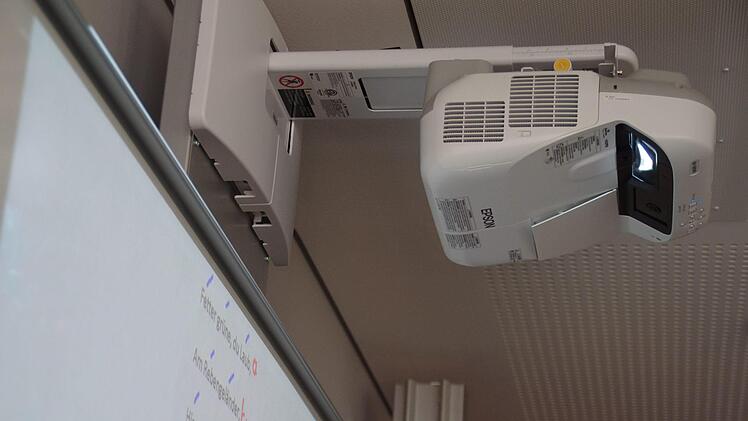 Technik am Whiteboard.  Foto: Marco Meißner