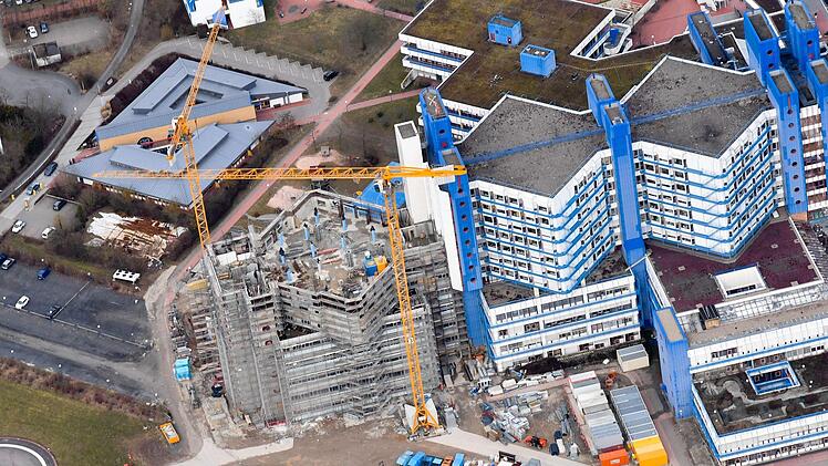 Der Krankenhausplanungsausschuss des Freistaats Bayern hat in der vergangenen Woche das Klinikum Bamberg als Maximalversorger in den Krankenhausplan aufgenommen. Foto: Ronald Rinklef