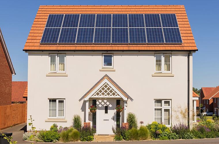 Solaranlage im Komplettpaket: Das kostet dich eine PV mit Speicher in 2022