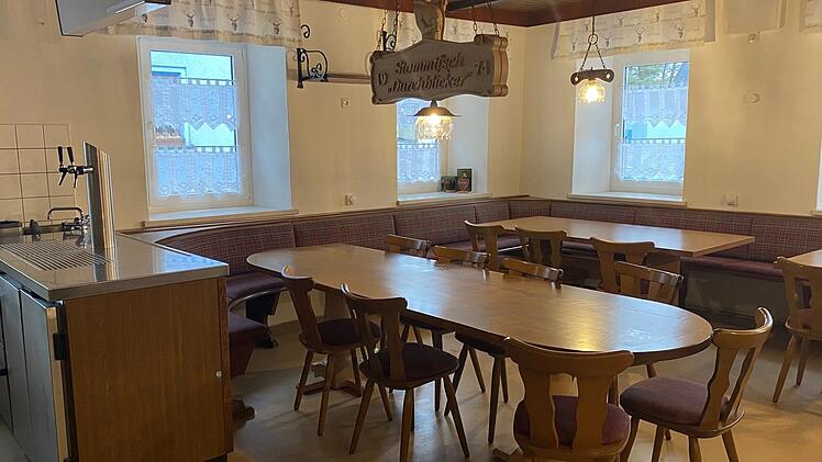 Marktredwitz: Dorfgemeinschaft rettet Stammkneipe nach Schließung - Feierliche Wiedereröffnung angekündigt