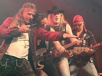 Martin Riegel (l.) und seine Bandkollegen haben nichts verlernt. Foto: Richard Sänger