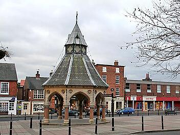 Der Marktplatz von Bingham in Mittelengland  Foto: Alan Murray-Rust/Wikipedia