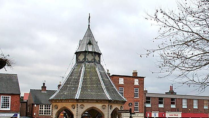 Der Marktplatz von Bingham in Mittelengland  Foto: Alan Murray-Rust/Wikipedia
