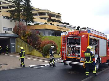 Ein technischer Defekt hat am Montagvormittag zu einem Elektro-Brand im Küchentrakt des Parkwohnstifts in Garitz geführt. Foto: Peter Rauch